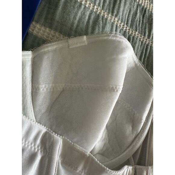 Dominique Intimate Apparel Bustier Backless Bra White Satin Plus Size 42B - Picture 6 of 7